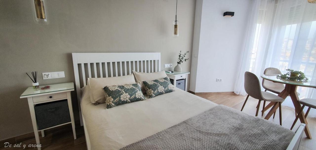 Elegante Estudio Frente A La Playa Benalmádena Zewnętrze zdjęcie