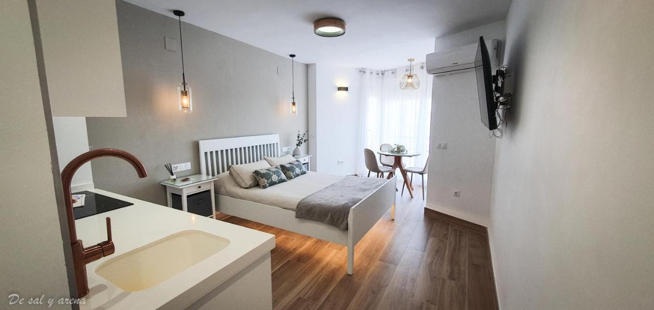 Elegante Estudio Frente A La Playa Benalmádena Zewnętrze zdjęcie